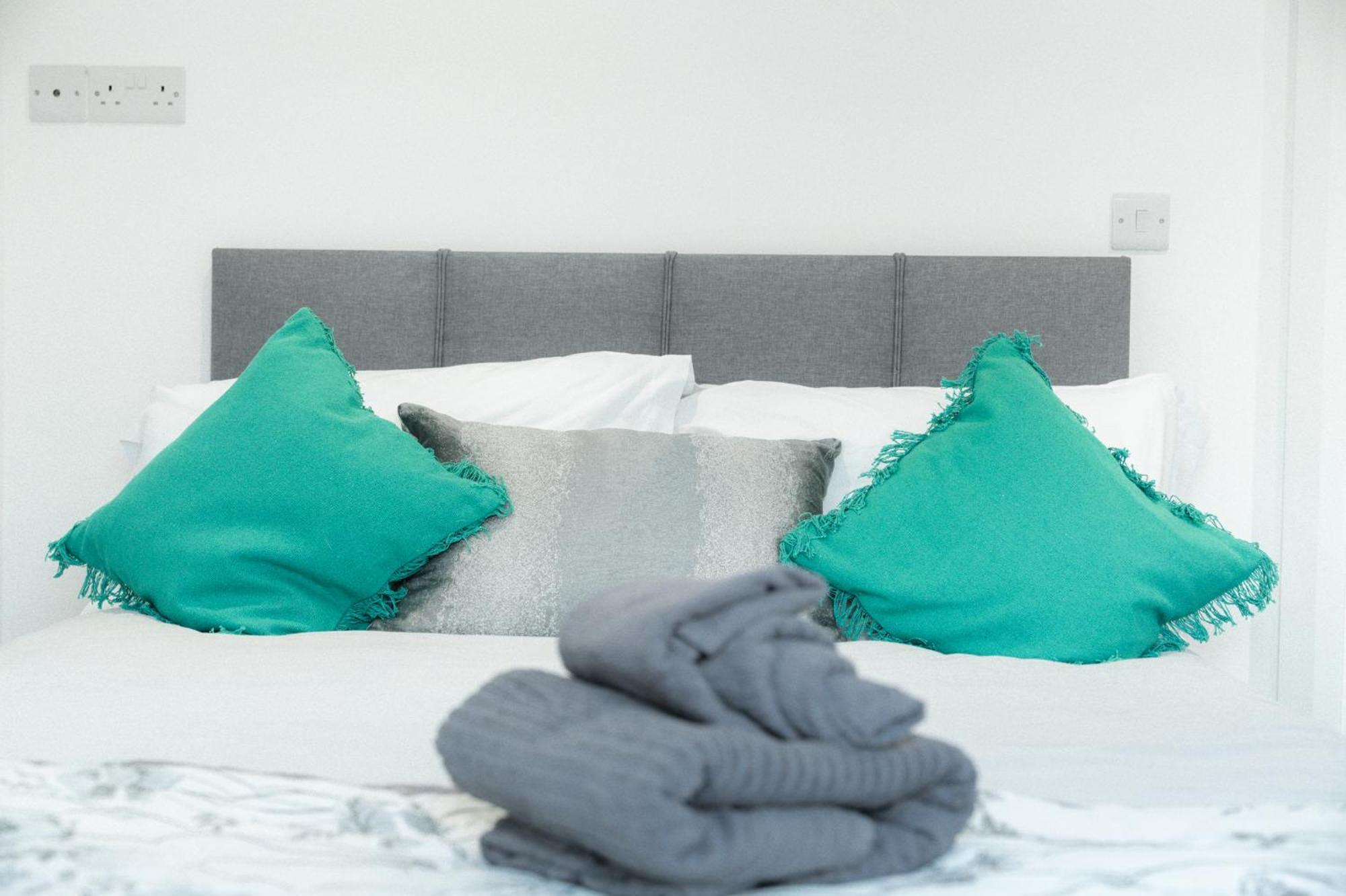 Market Square Apartments בושמילס מראה חיצוני תמונה